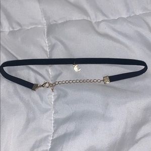 Black moon choker